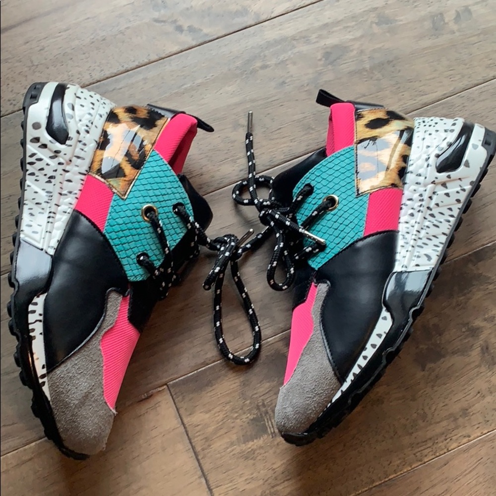 Steve Madden sneakers- seen in Taylor Swift.
